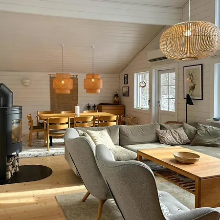 Summer House With Annex Near Beach In Fjellerup Hébergement de vacances Glesborg