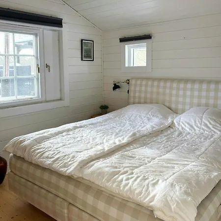 Summer House With Annex Near In Fjellerup * Glesborg