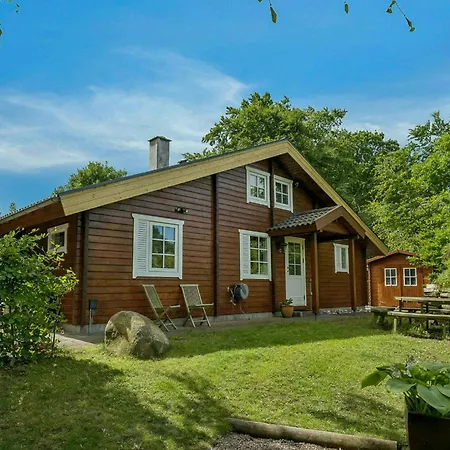Summer House With Annex Near In Fjellerup Glesborg